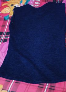🌼Navy Blue Top🌼