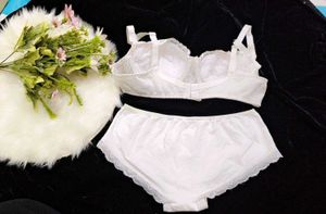 Elegant White Lace Bra with brief 👍