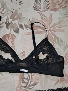 Sexy Black Lacy Honeymoon Bra &amp; Panty Lingerie Set