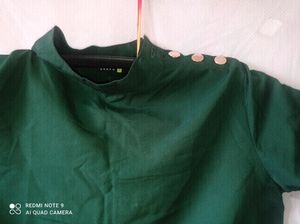 Beautiful Dark Green High neck Top 😍