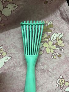 Detangling Hair Brush for curly hai