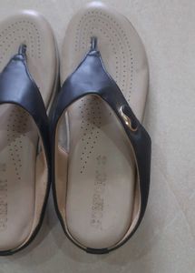 2 jodi Unused Comfortable Thong Sandals