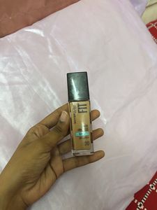 Maybelline Fit Me Foundation