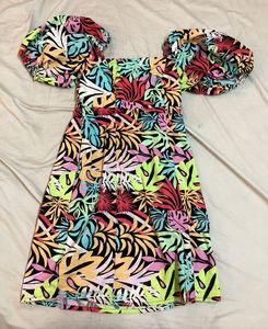ONLY Vibrant Tropical Puff Sleeve Dress