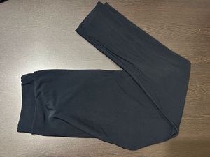 Comfortable navy blue jeggings