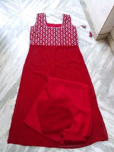 Elegant Red Kurta Set with White Embroidery