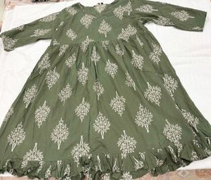 Green Printed Dress/Kurta with Ruffle Hem
