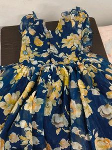Beautiful Floral Print Ethnic Gown