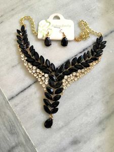 Statement Black Crystal Necklace Set sale offer 🎉