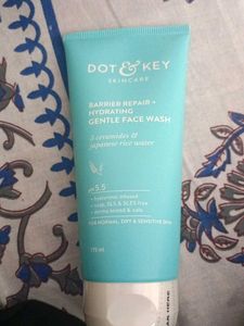 Dot &amp; Key Barrier Repair Face Wash
