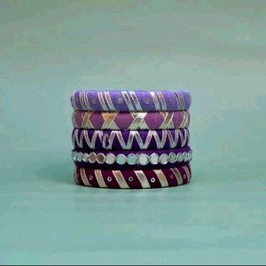 Set of 5 Decorative Bangles💜