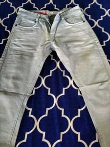 Light Wash Denim Jeans