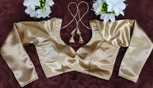 full sleeve backless blouse (padded)
