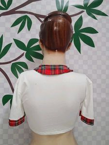 (933)Red Plaid Tie Front Top
