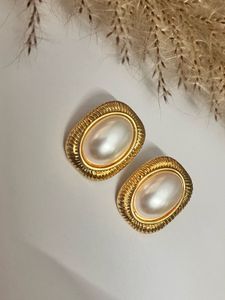 Elegant Oval Pearl Gold Earrings
