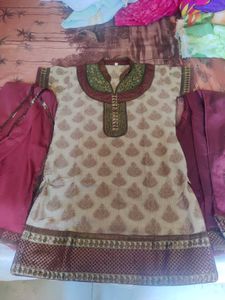 Elegant Salwar Kameez Suit with dupatta