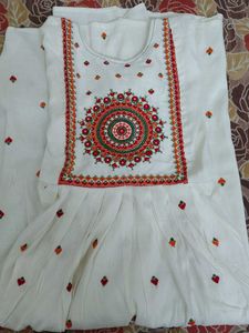 Embroidered White Kurta