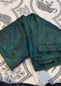 Elegant Emerald Green Saree with No blouse