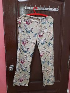 Floral Printed Kurta and Pants Set