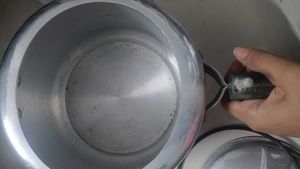 Uttam 3 liters Pressure Cooker