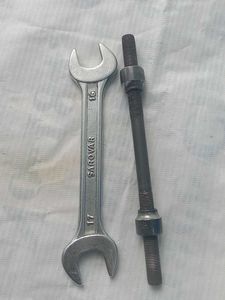 bicycle SAROVAR Wrench & Axe