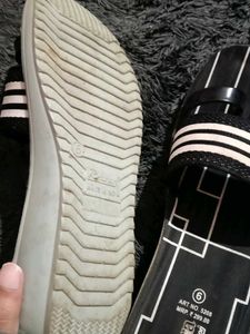 Striped Slides - Size 6