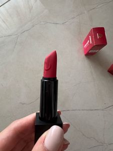 Nykaa Ultra Matte Lipstick Madhu color