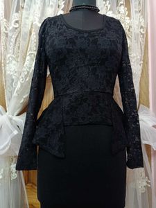🖤Chic Black Lace Peplum Dress🖤