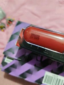 Staze 2-in-1 Liquid Lipstick