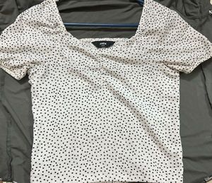 Chic Polka Dot Puff Sleeve Top