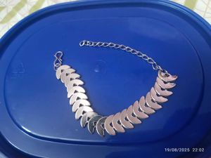 New Silver Tone Bracelet