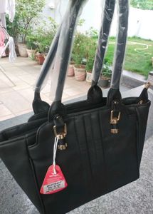 LEATHER LADIES BAG