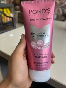 Sale🔥 Pond's Bright Beauty Face Wash