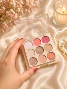 Hilary rhoda makeup kit
