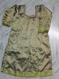 Benarsi Kurti