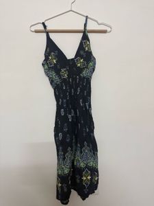 Boho Chic Deep Neck Paisley Print Dress