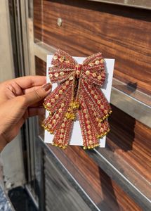 pack of 2 Blue &amp; Gold Embellished Hair Clips