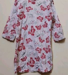 "Short Kurti For Women"(Chic Floral Print Kurta)