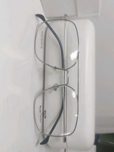 Stylish Metal Frame Eyeglasses