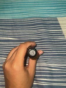 Weightless Creme Finish Lipstick