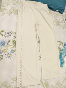 H&amp;M Comfortable Cream Sweatpants