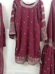 rose Embroidered Kurta Set with Dupatta