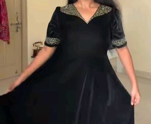 beautiful Black Velvet frock xl