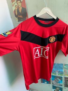 Manchester United Retro Football T-Shirt (T506)