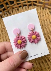 Fuschia Daisy Flower Earrings