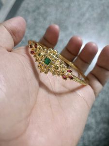 Elegant 22kt Gold Plated Bangle with Green Stone