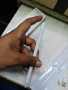 Stylus Rechargable with 2 extra tips