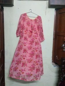 Vibrant Pink Silk Kurta &amp; printed Suit comb