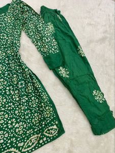Green Batik Print Kurta Set