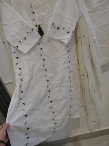 Elegant White Kurta Set with Embellishments